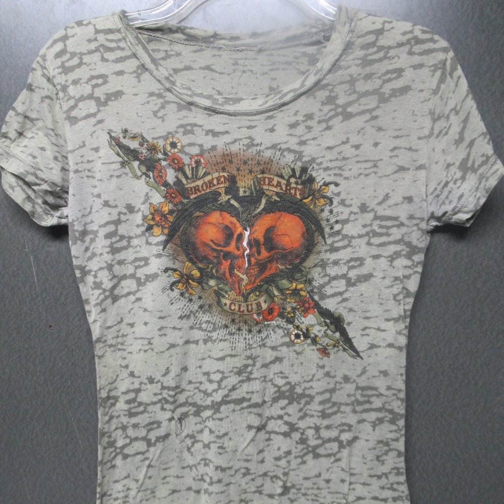 Broken Hearts Club Skull Burnout Tee Size L